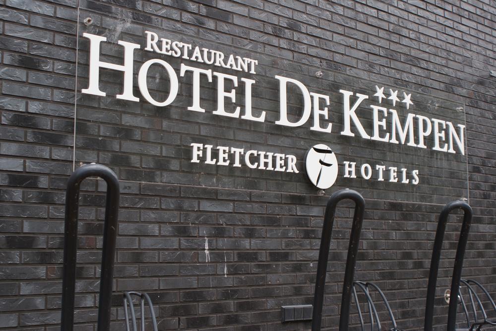 Fletcher Hotel-Restaurant De Kempen Reusel Extérieur photo